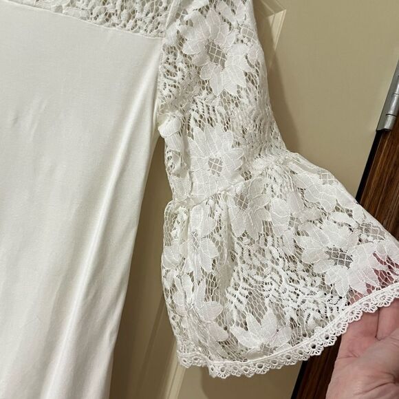 NWT ANTHROPOLOGIE BLUE TASSEL Daisy Lace Top White Women’s Size Small - Picture 8 of 10